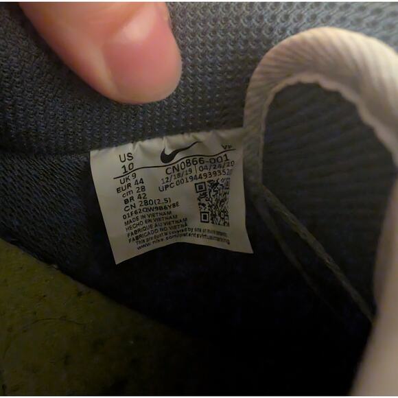 ♥️Women's 10 Nike Tennis Shoes - Picture 4 of 5